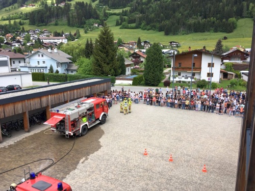 Große Feuerwehrübung an der NMS-Sillian
